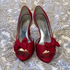 Michaelangelo Silky Heels with Bow